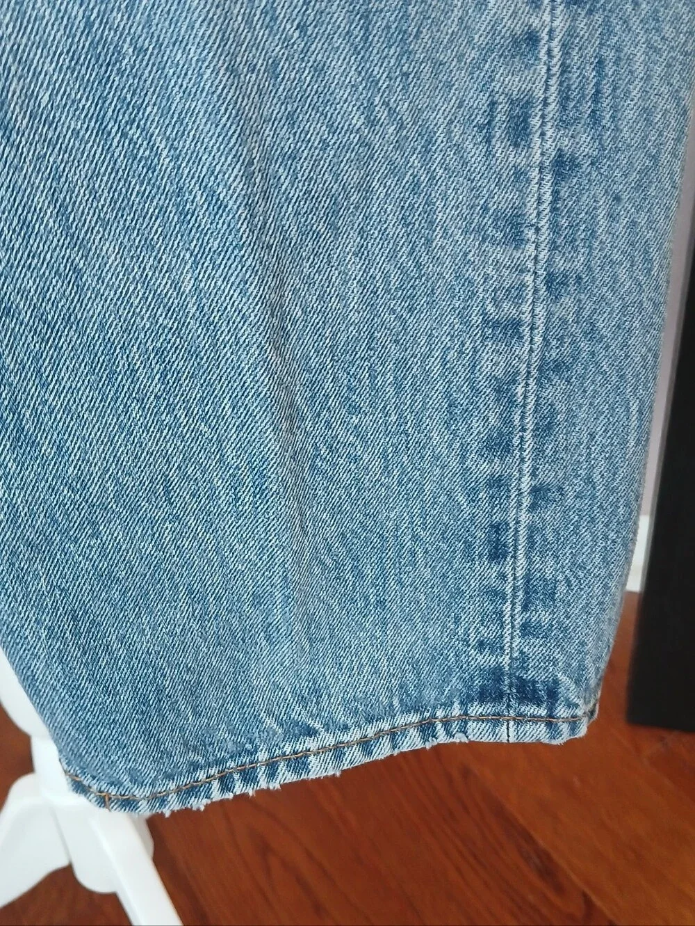 Levi's 501 Denim Jeans 32 X 34 Mens Blue Lighter Wash Worn Button Fly